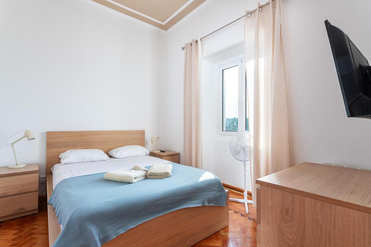 Blife Salinya Private Rooms At N125 Olhão Esterno foto